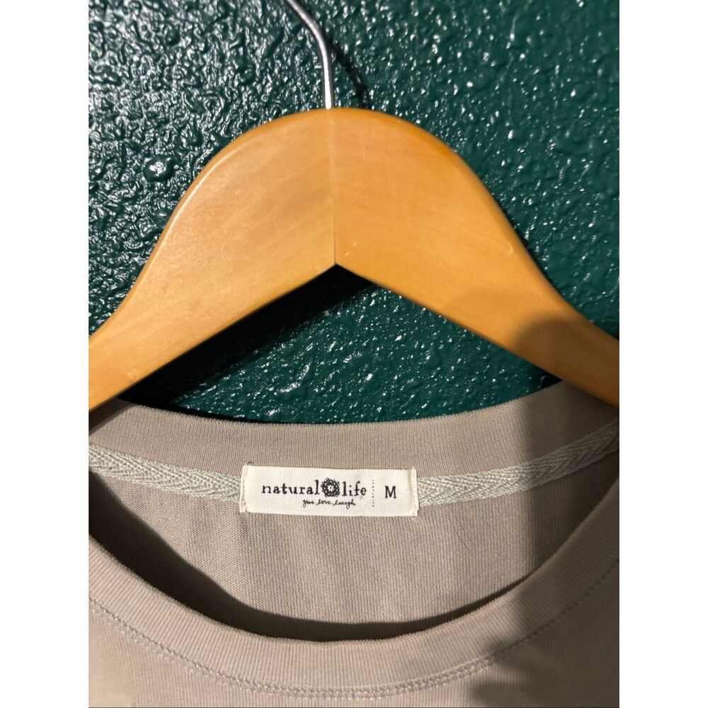 Natural Life Tan Floral Crewneck Sz Medium - Picture 2 of 3